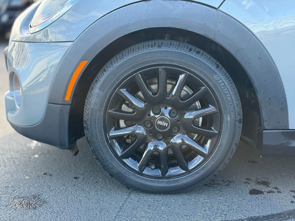 Used 2015 MINI Cooper S image 9