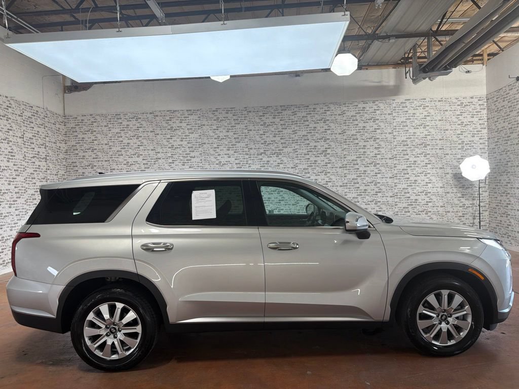 Used 2024 Hyundai Palisade SEL FWD image 8