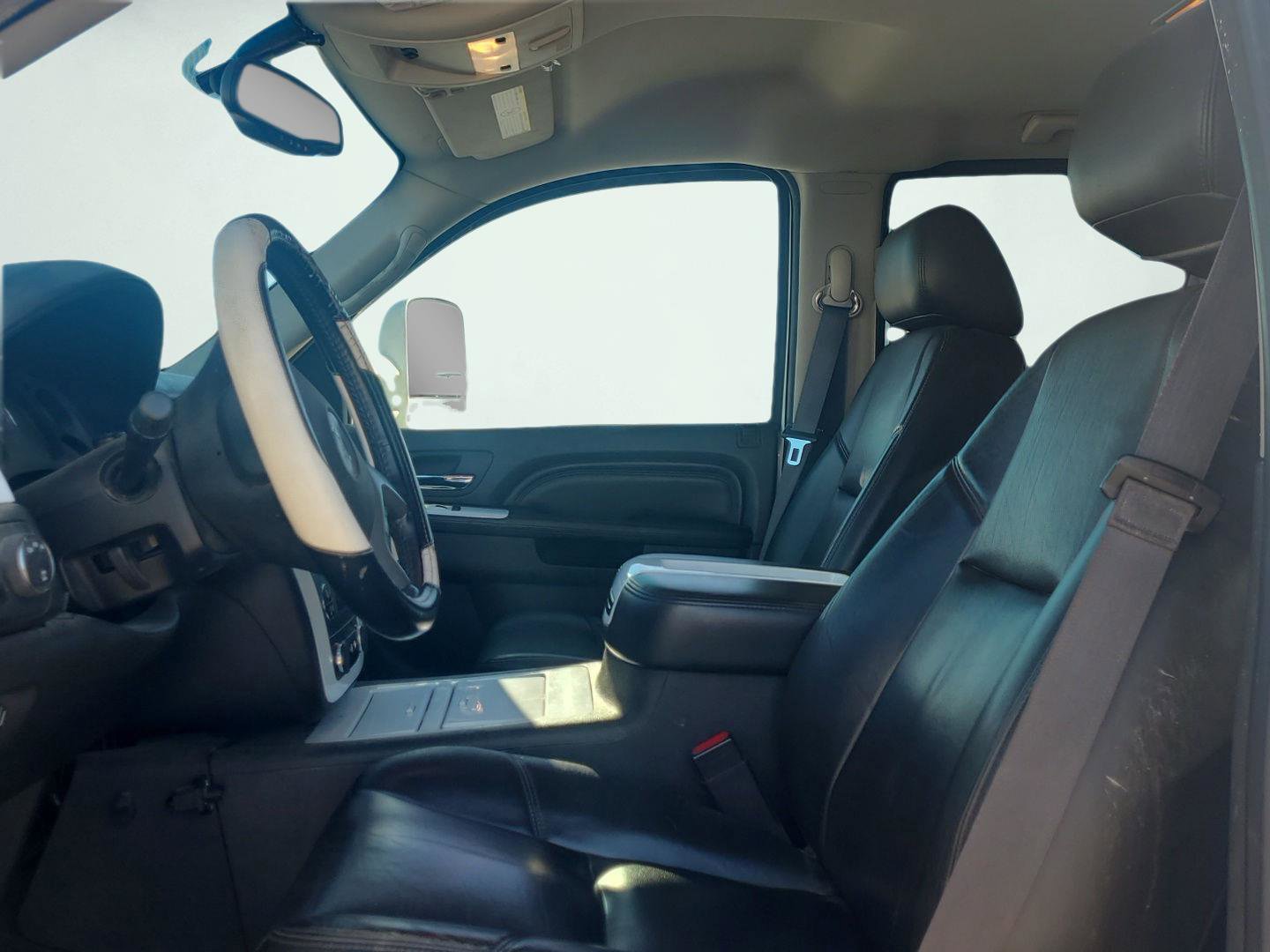 Used 2013 GMC Sierra 2500 Denali w/ Suspension Package, Off-Road image 9