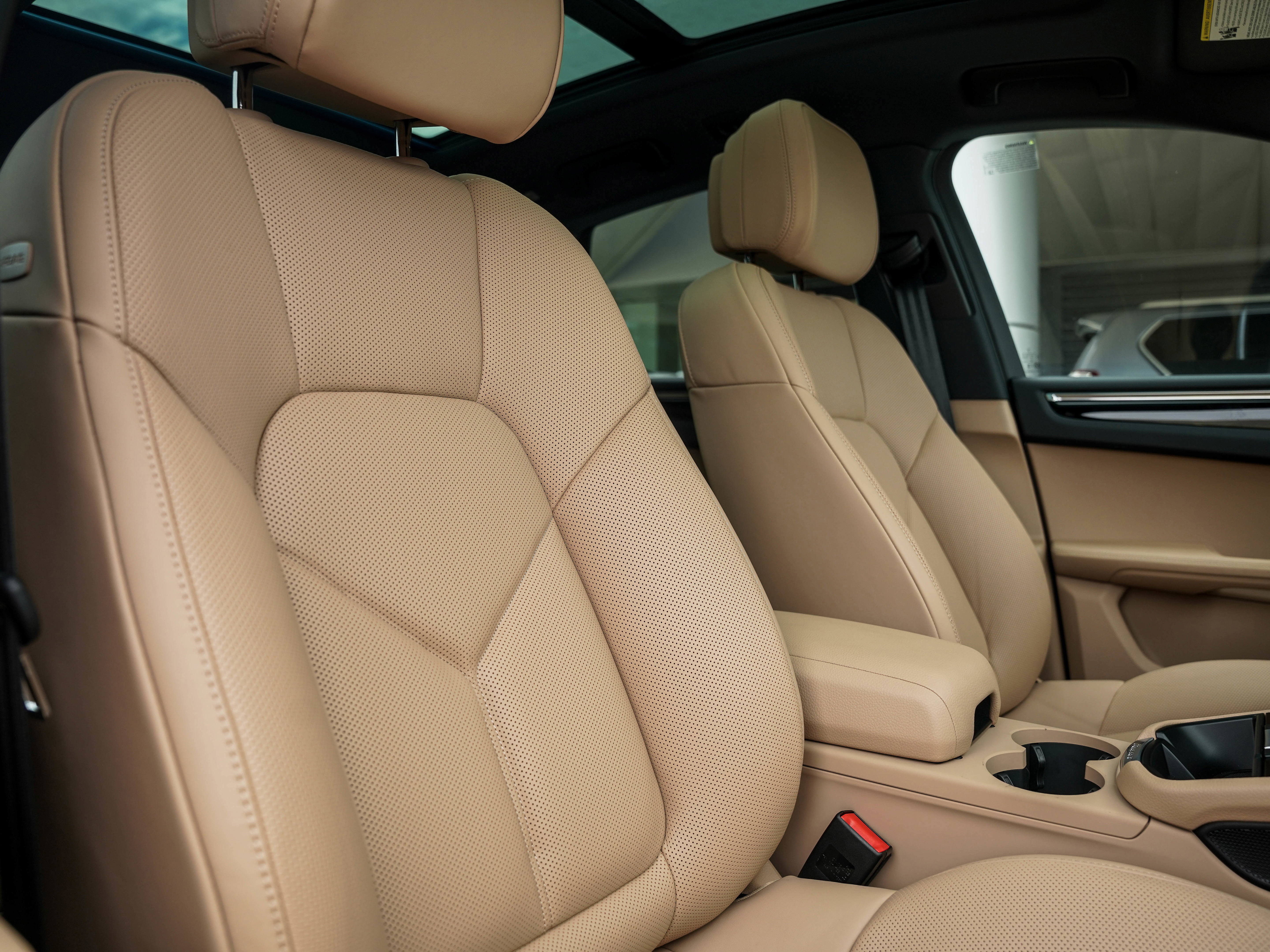 New 2026 Porsche Macan image 34