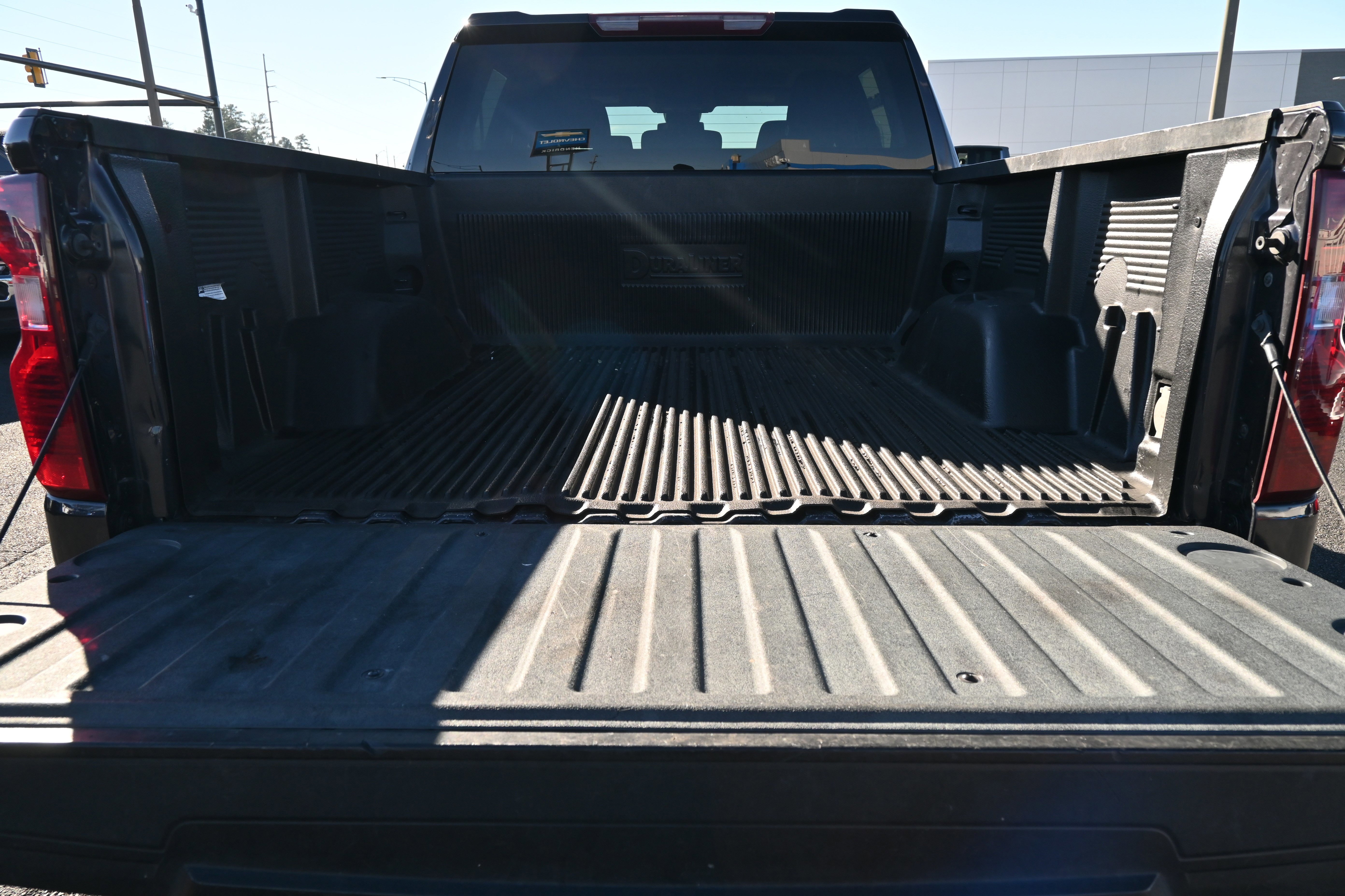 Used 2022 Chevrolet Silverado 1500 Custom image 33