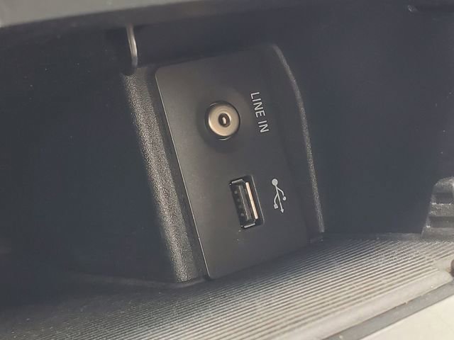 Used 2015 Ford Edge SEL image 23