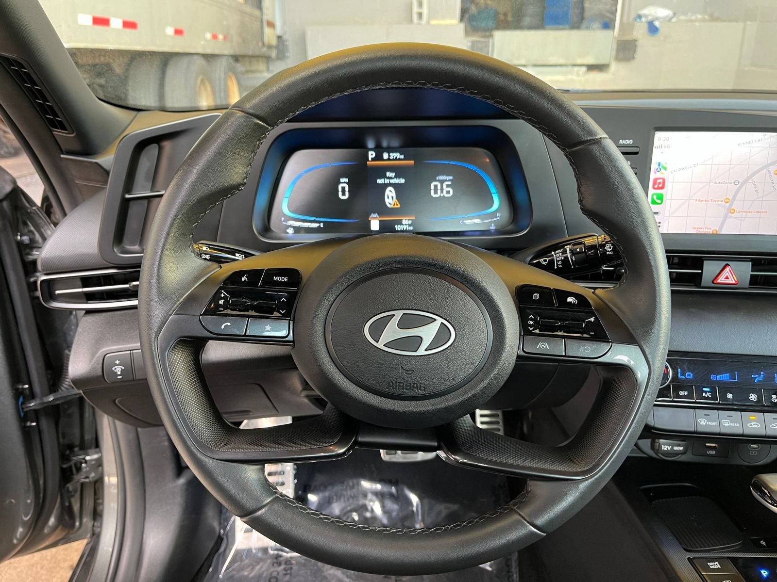 Used 2026 Hyundai Elantra Sport FWD image 31