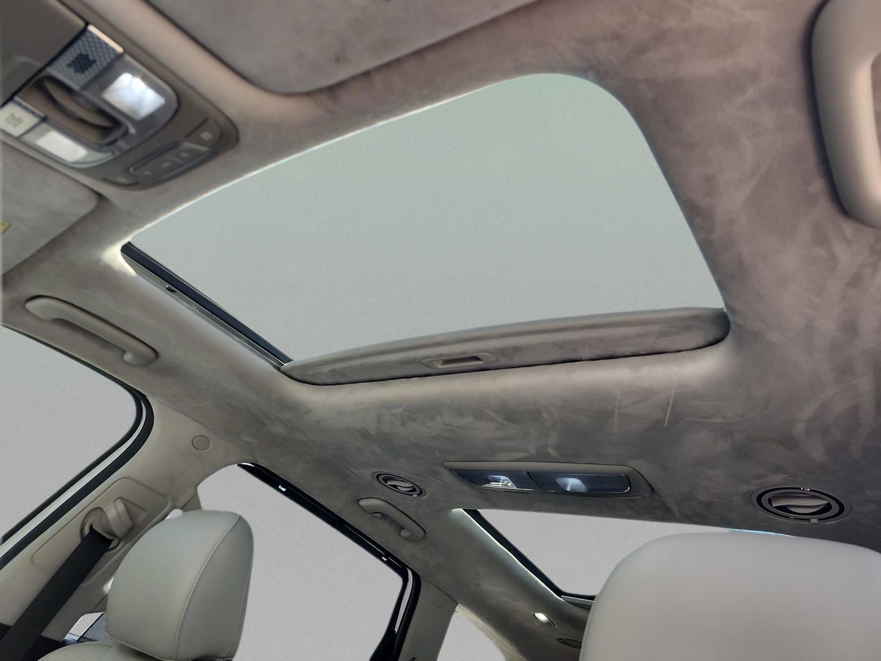 Used 2021 Kia Telluride SX w/ SX Prestige Package image 31