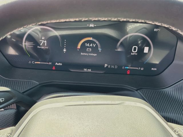 New 2026 Jeep Cherokee Overland w/ Advanced Pro Tech Group AWD/4WD image 13