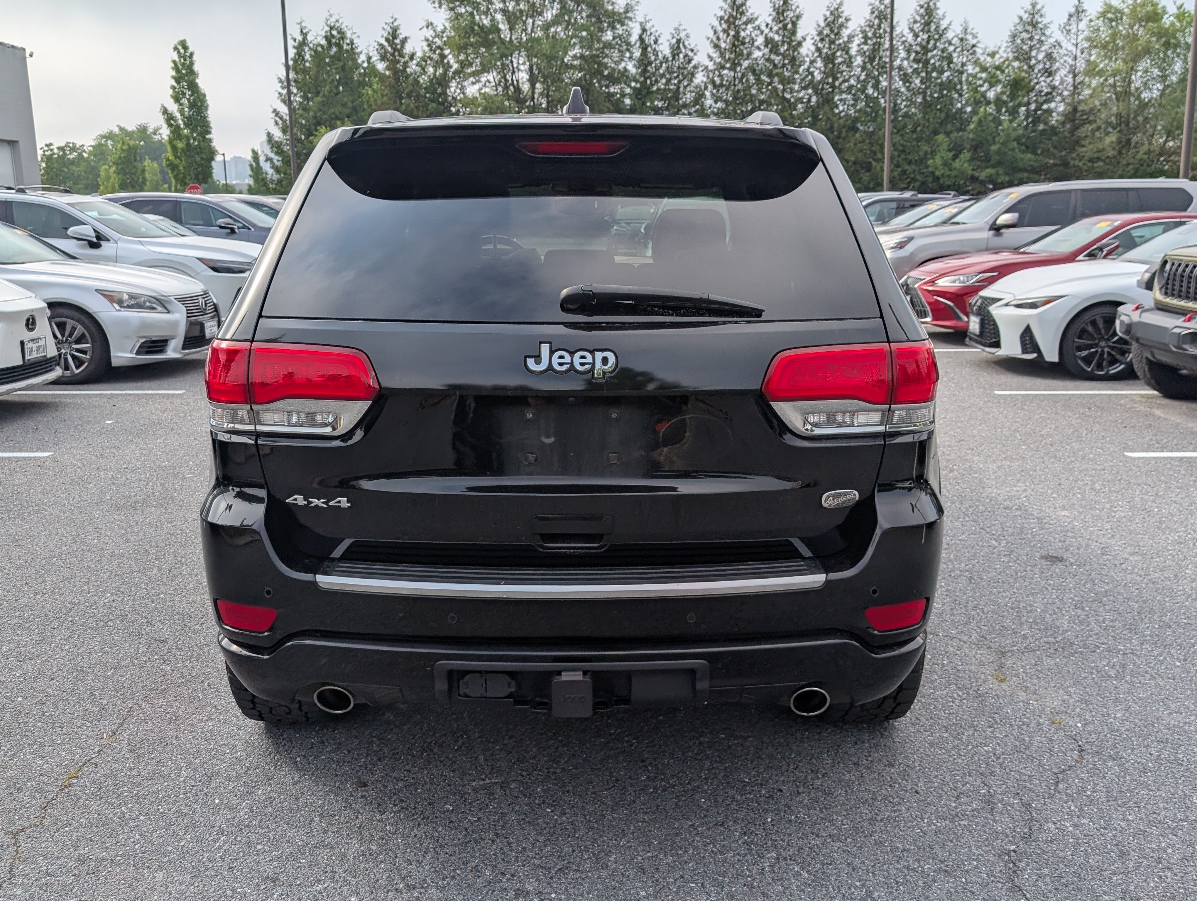 Used 2020 Jeep Grand Cherokee Overland AWD/4WD image 4