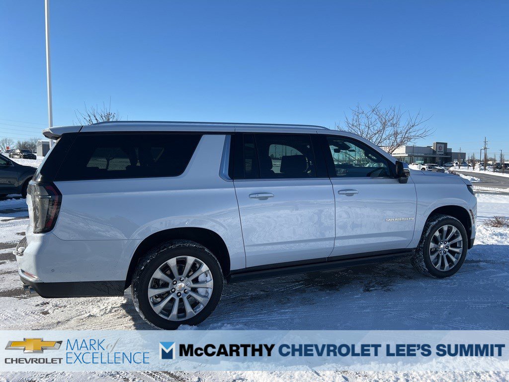 New 2026 Chevrolet Suburban Premier image 9