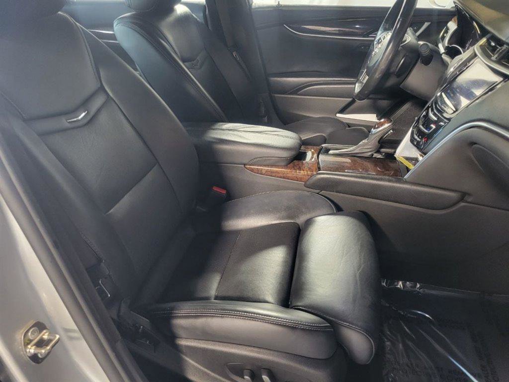 Used 2014 Cadillac XTS Luxury image 13