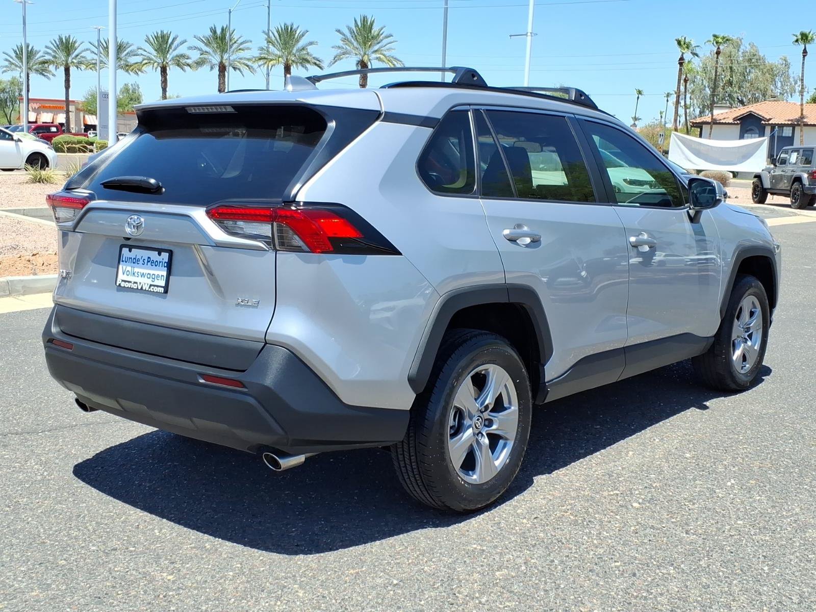 Used 2023 Toyota RAV4 XLE FWD image 7