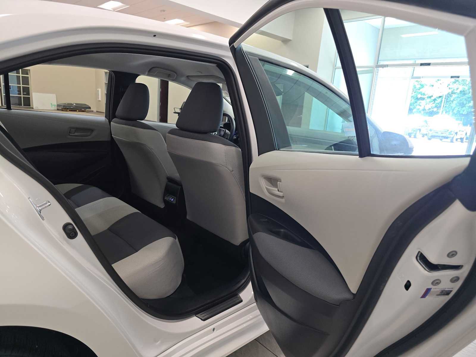 Certified 2025 Toyota Corolla LE w/ LE Premium Package FWD image 26