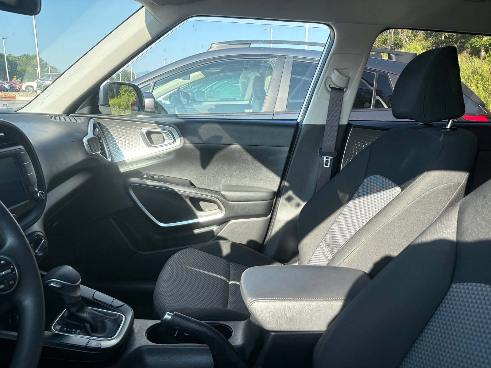 Used 2024 Kia Soul LX FWD image 7