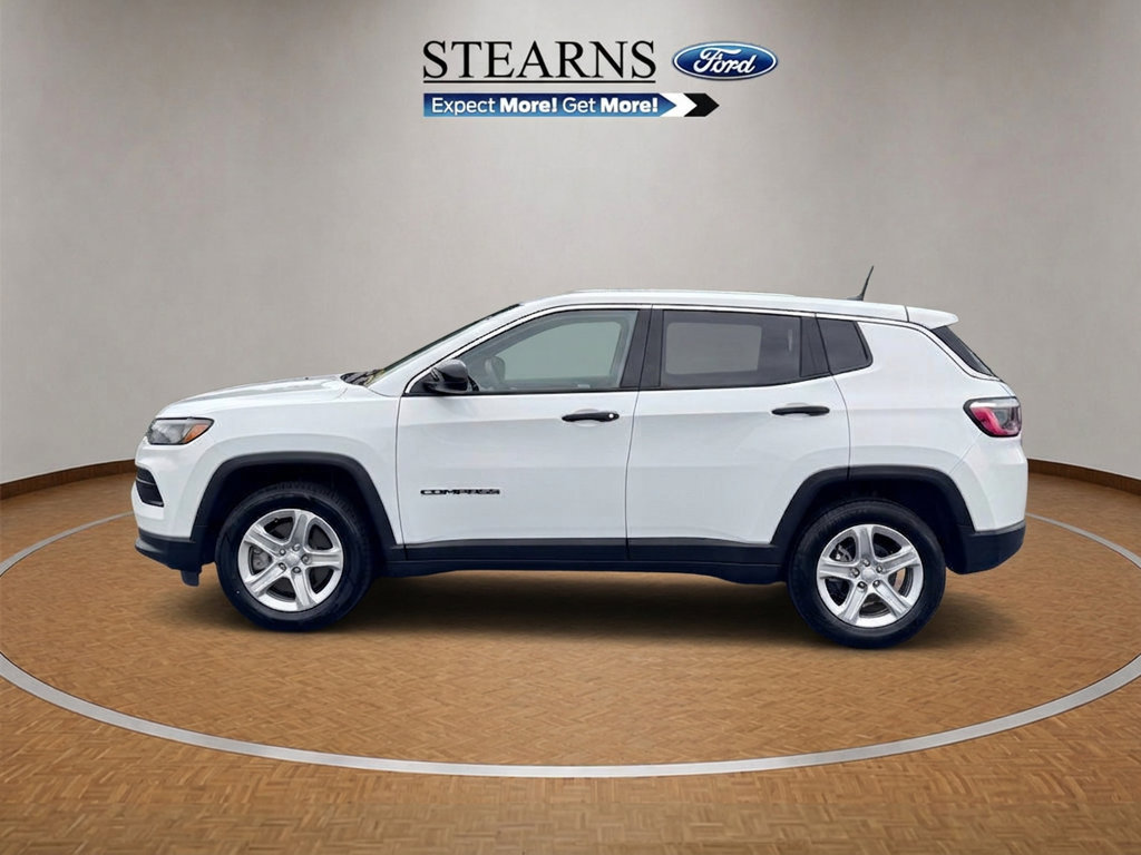 Used 2023 Jeep Compass Sport AWD/4WD image 3