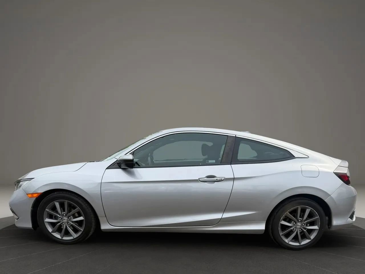 Used 2019 Honda Civic EX image 8