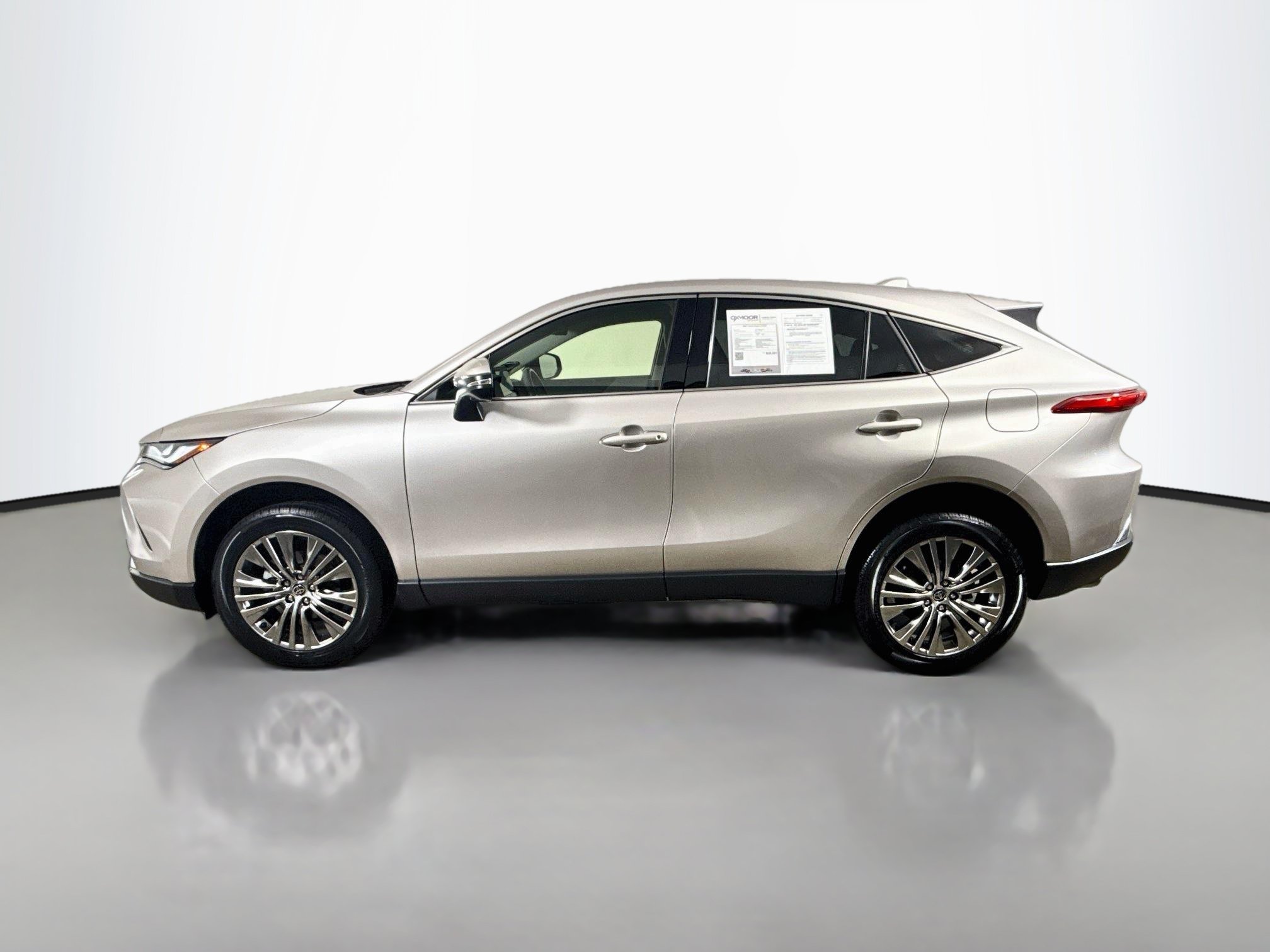 Certified 2022 Toyota Venza Limited w/ Advanced Technology Package AWD/4WD image 4