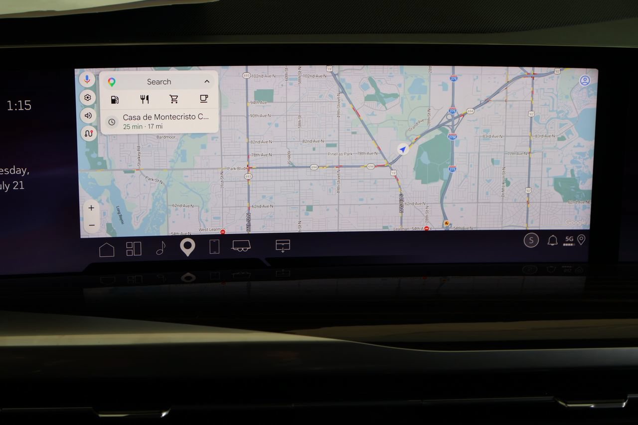 Certified 2025 Cadillac Escalade Premium Luxury AWD/4WD image 16