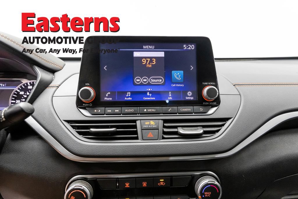 Used 2022 Nissan Altima 2.5 SR FWD image 12