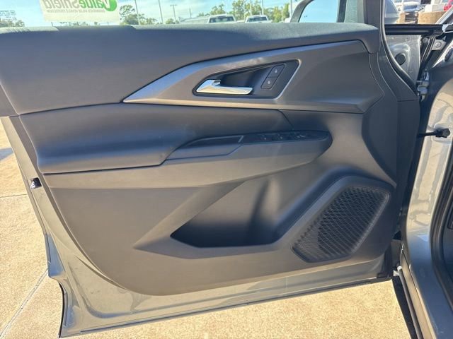 New 2026 Chevrolet Equinox EV LT image 30