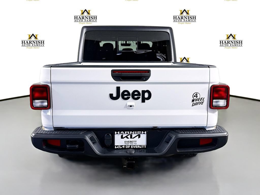 Used 2022 Jeep Gladiator Sport AWD/4WD image 6