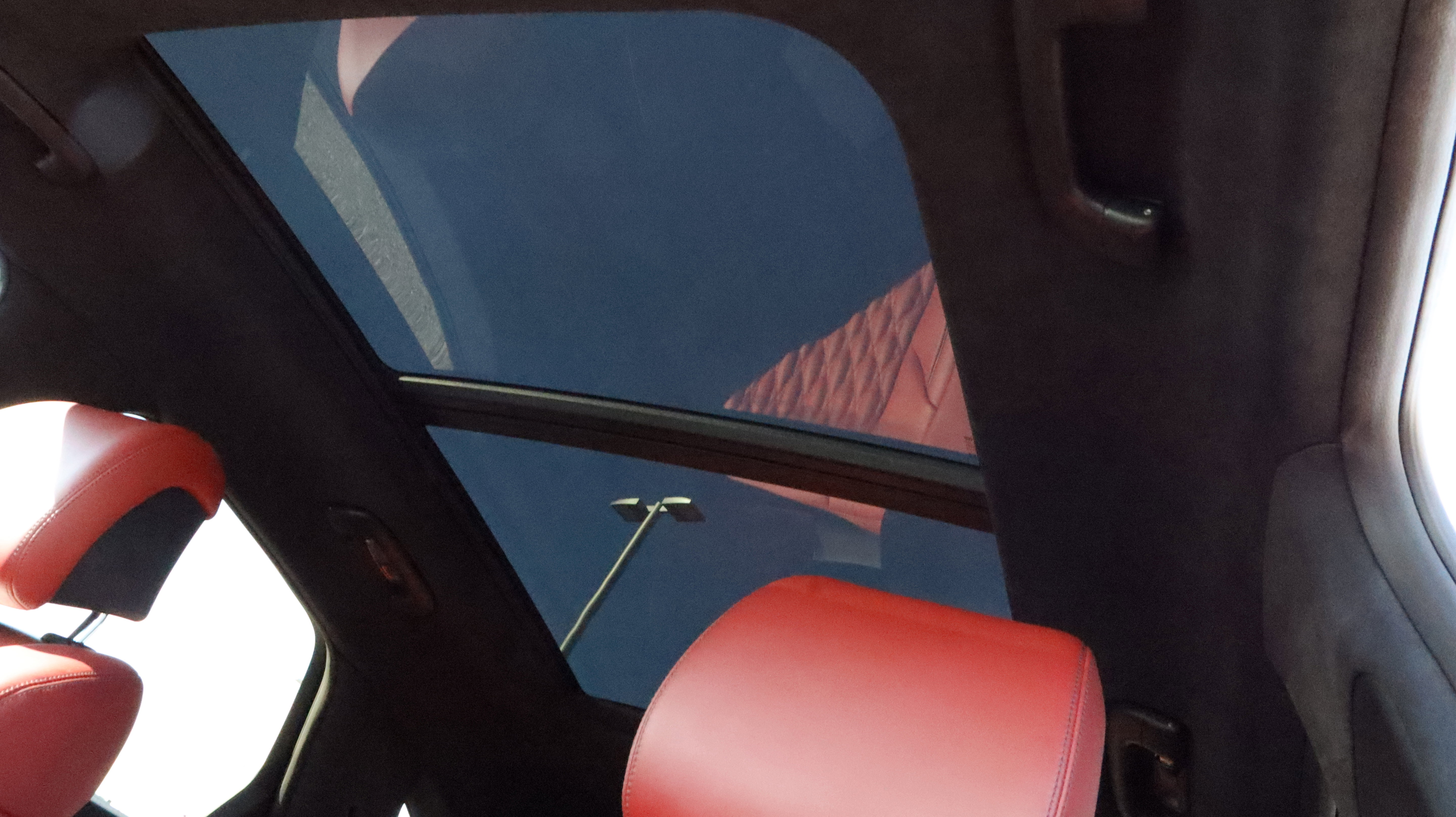 Used 2022 Genesis GV70 3.5T Sport w/ Sport Advanced Package image 19