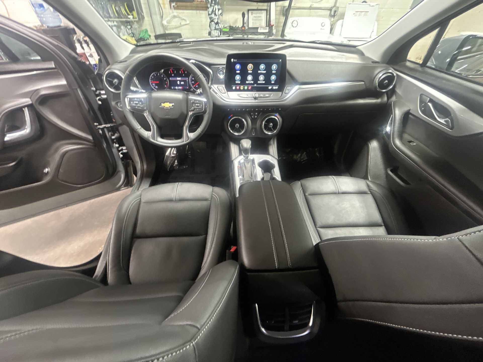 Certified 2024 Chevrolet Blazer LT w/ LPO, Floor Liner Package AWD/4WD image 21
