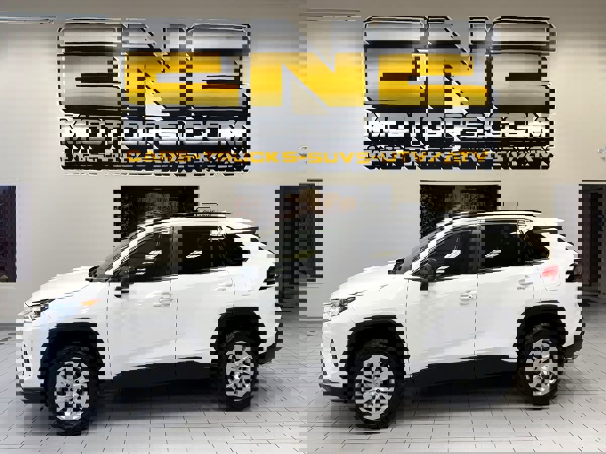 Used 2019 Toyota RAV4 LE w/ All Weather Liner Package AWD/4WD image 54