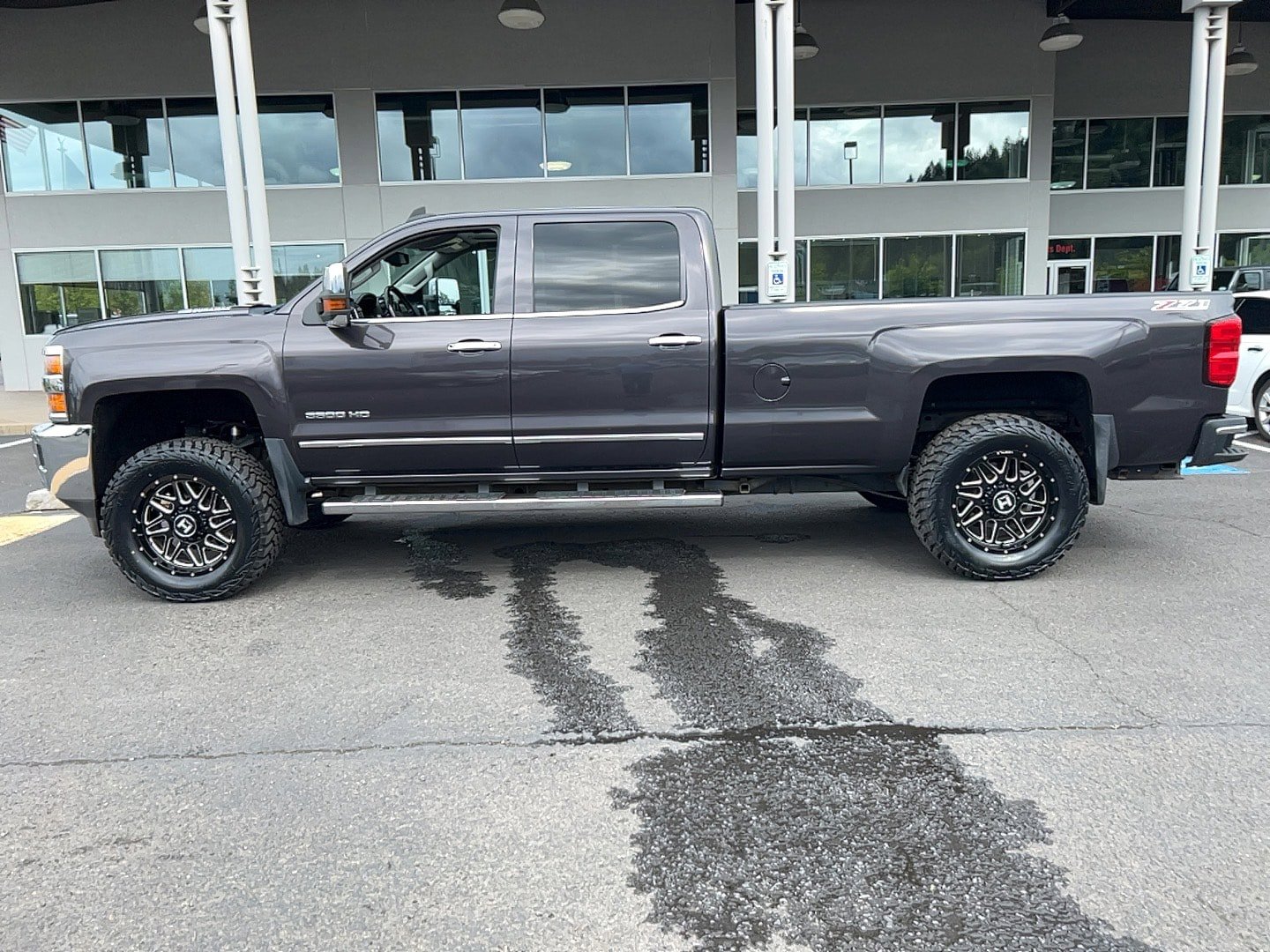 Used 2015 Chevrolet Silverado 3500 LTZ w/ Duramax Plus Package AWD/4WD image 10