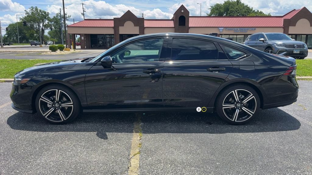 Used 2026 Honda Accord SE image 8