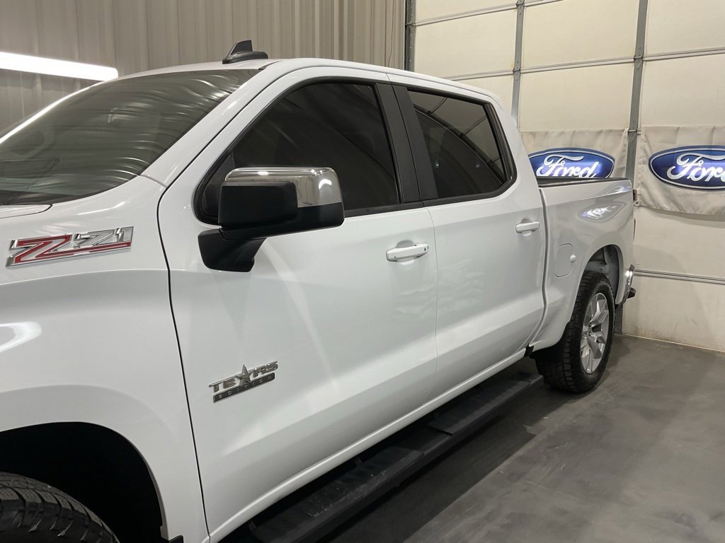 Used 2019 Chevrolet Silverado 1500 LT w/ Texas Edition image 5