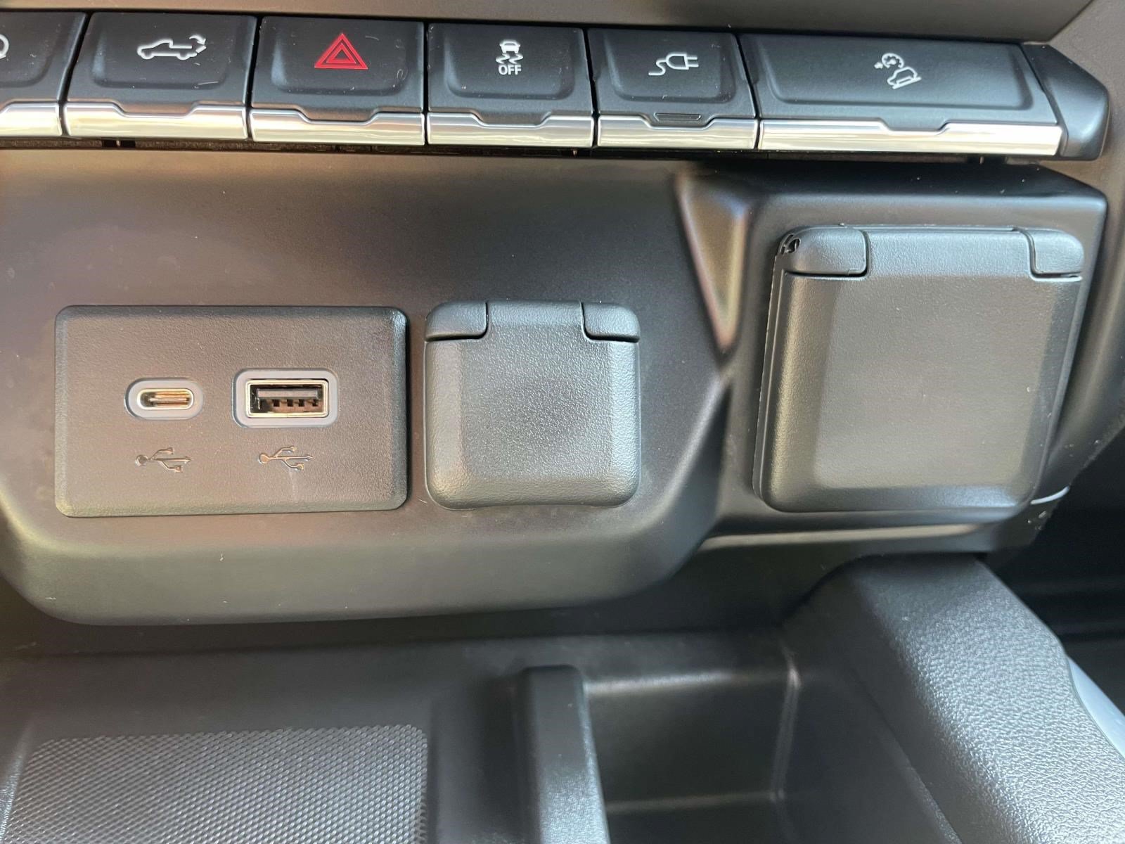 Used 2021 GMC Sierra 1500 AT4 w/ AT4 Value Package AWD/4WD image 29