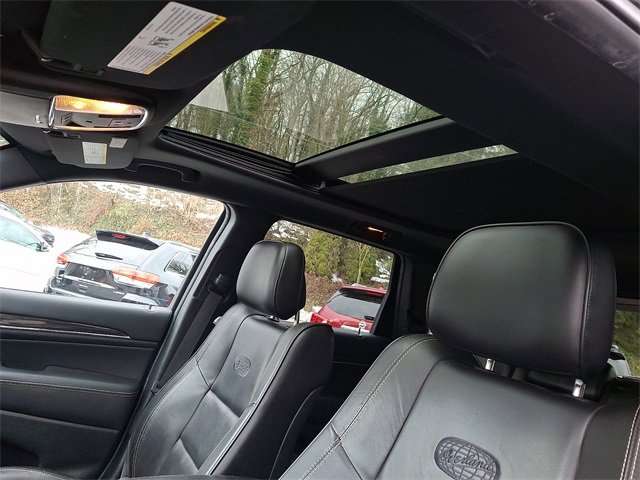 Used 2014 Jeep Grand Cherokee Overland w/ Advanced Technology Group image 16