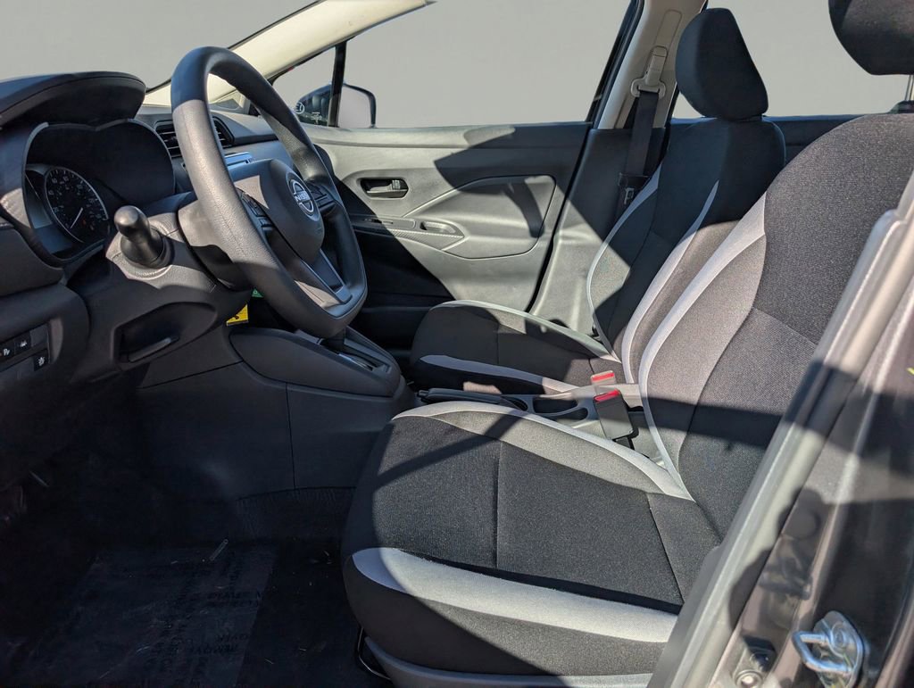 New 2025 Nissan Versa S w/ Trunk Package FWD image 17