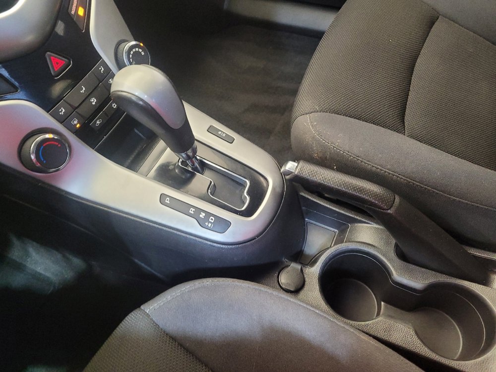 Used 2014 Chevrolet Cruze LT image 26