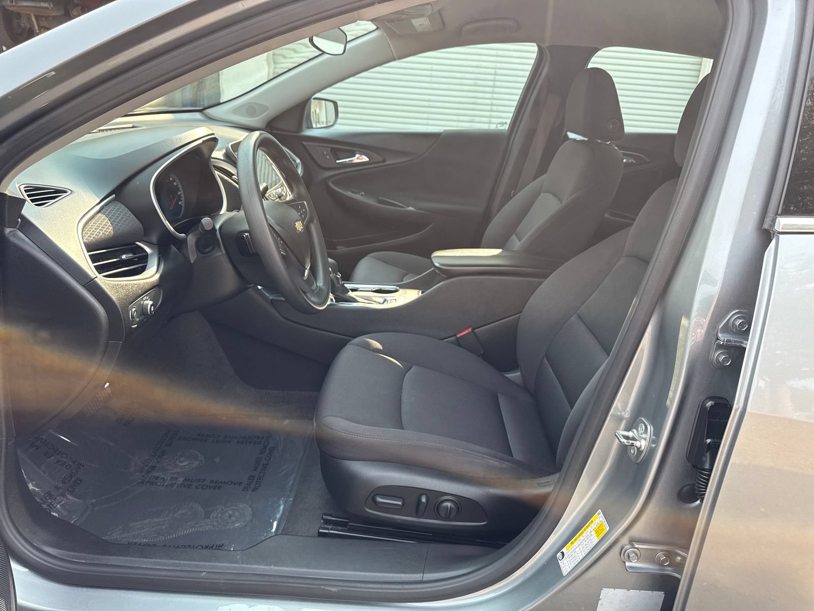 Used 2024 Chevrolet Malibu LT FWD image 9
