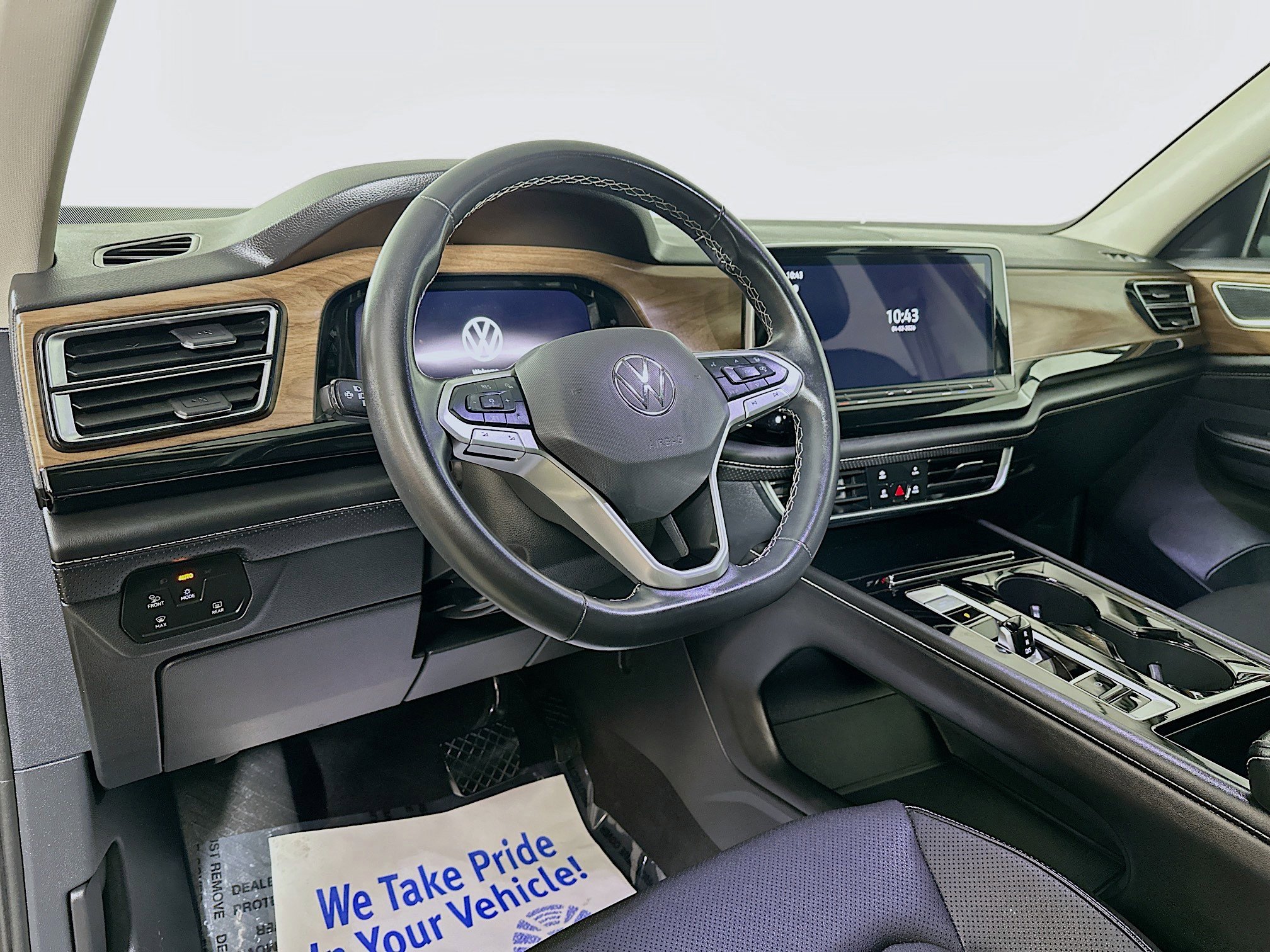 Used 2024 Volkswagen Atlas SE image 9