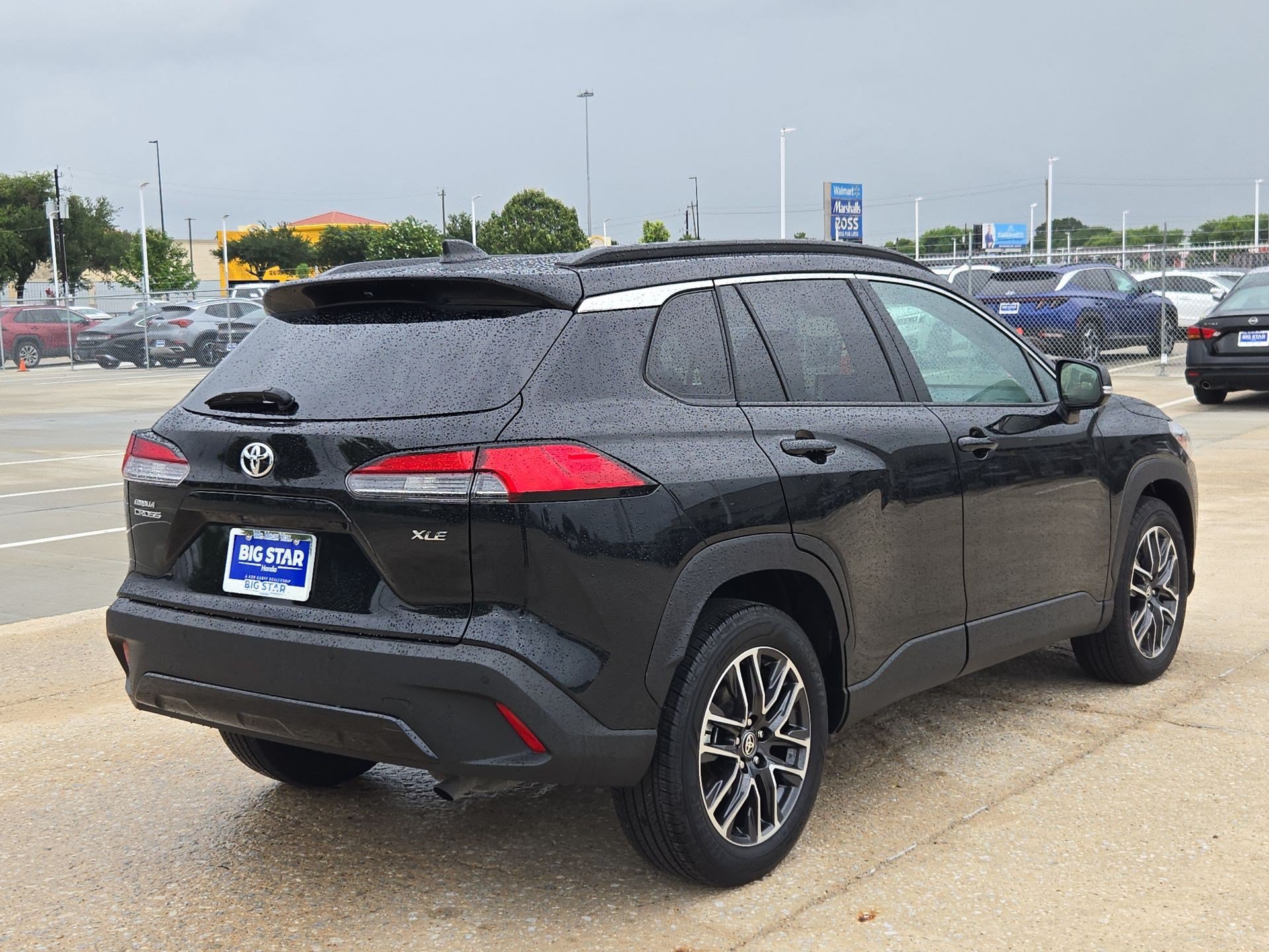Used 2026 Toyota Corolla Cross XLE FWD image 3