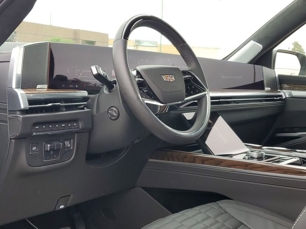 Certified 2025 Cadillac Escalade Sport Platinum w/ LPO, Floor Liner Package image 11