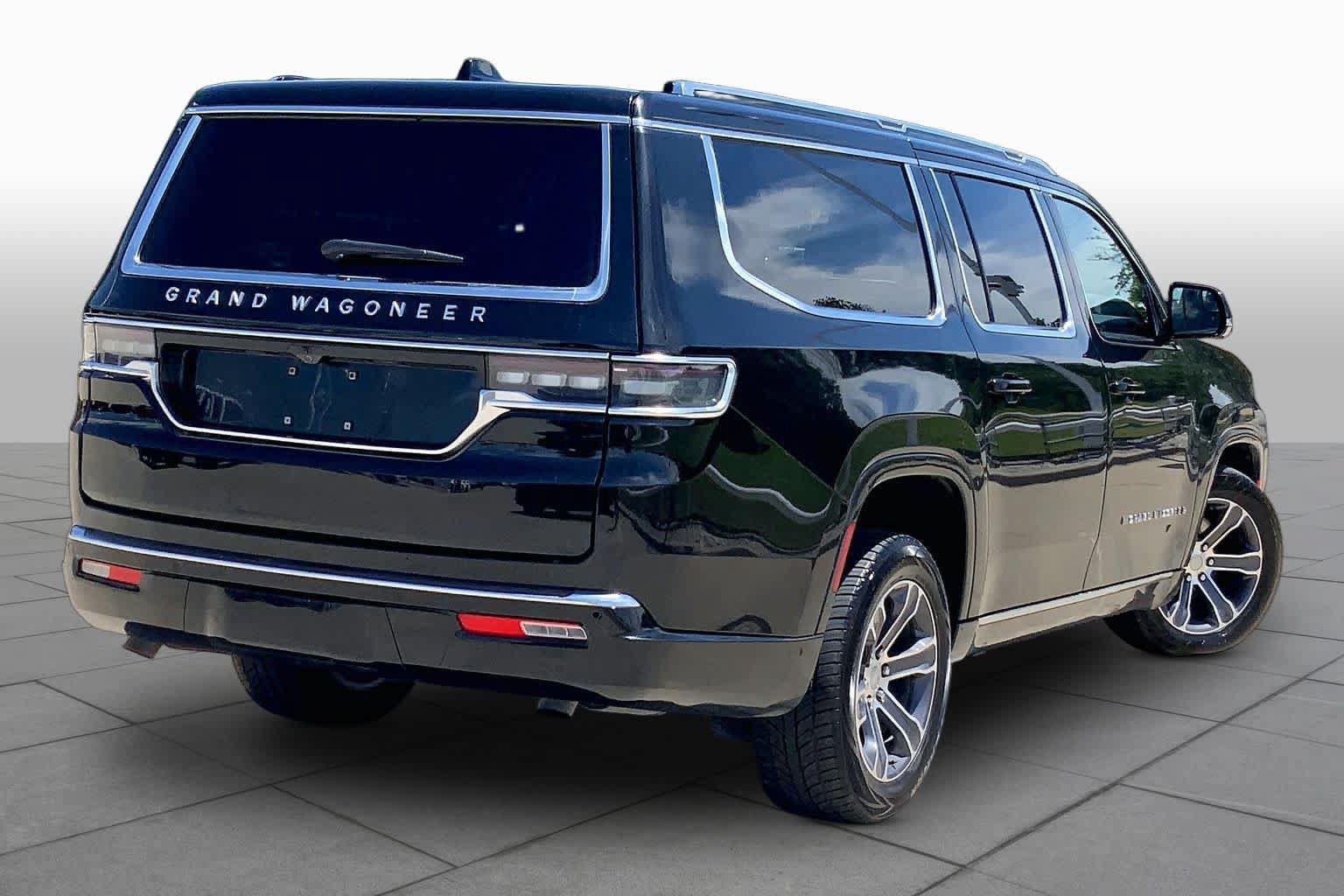 Used 2024 Jeep Grand Wagoneer L 4WD image 12