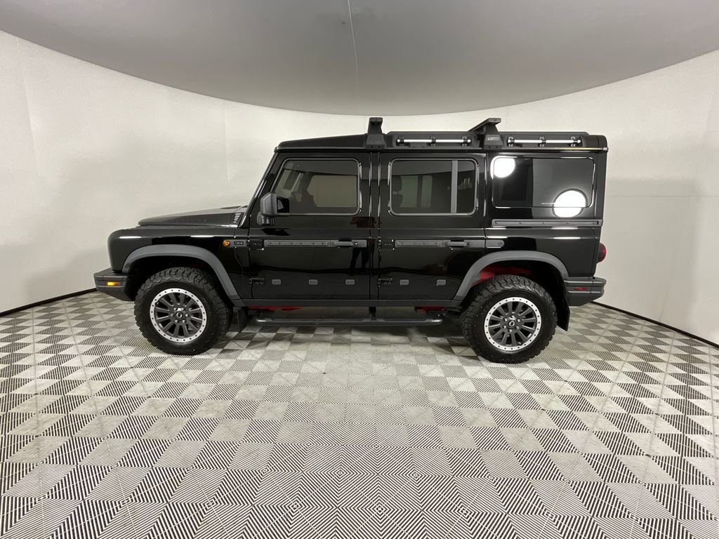 Used 2025 INEOS Grenadier Fieldmaster Edition image 2