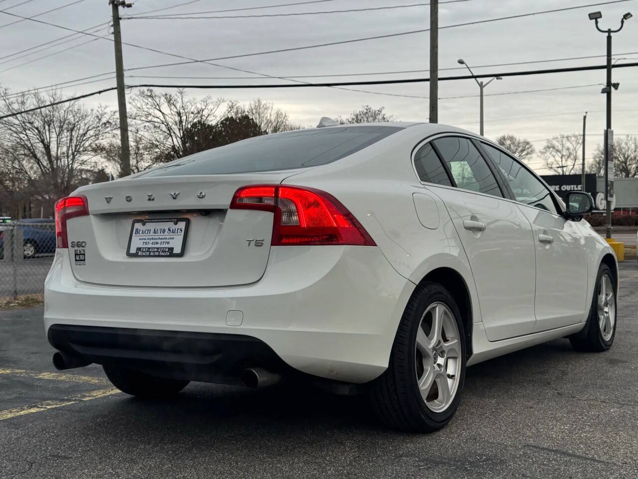Used 2012 Volvo S60 T5 w/ Multimedia Pkg FWD image 5