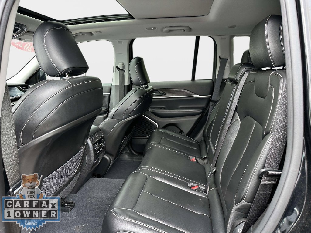 Used 2023 Jeep Grand Cherokee 4WD 4xe image 14