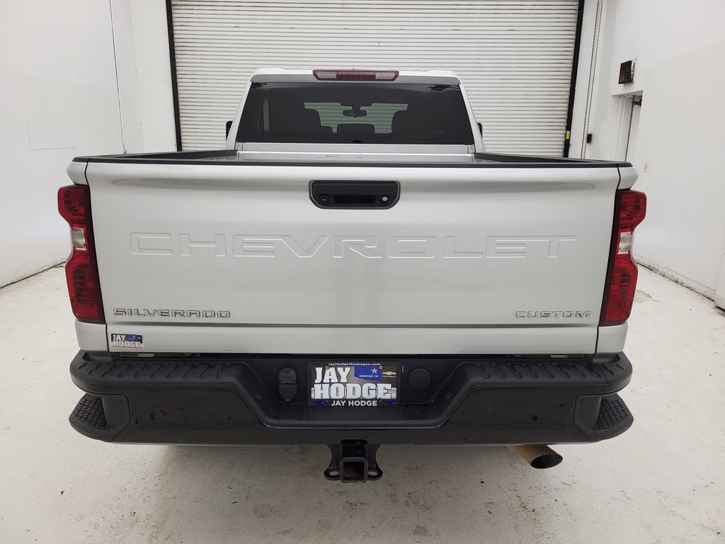 Used 2022 Chevrolet Silverado 2500 Custom image 11