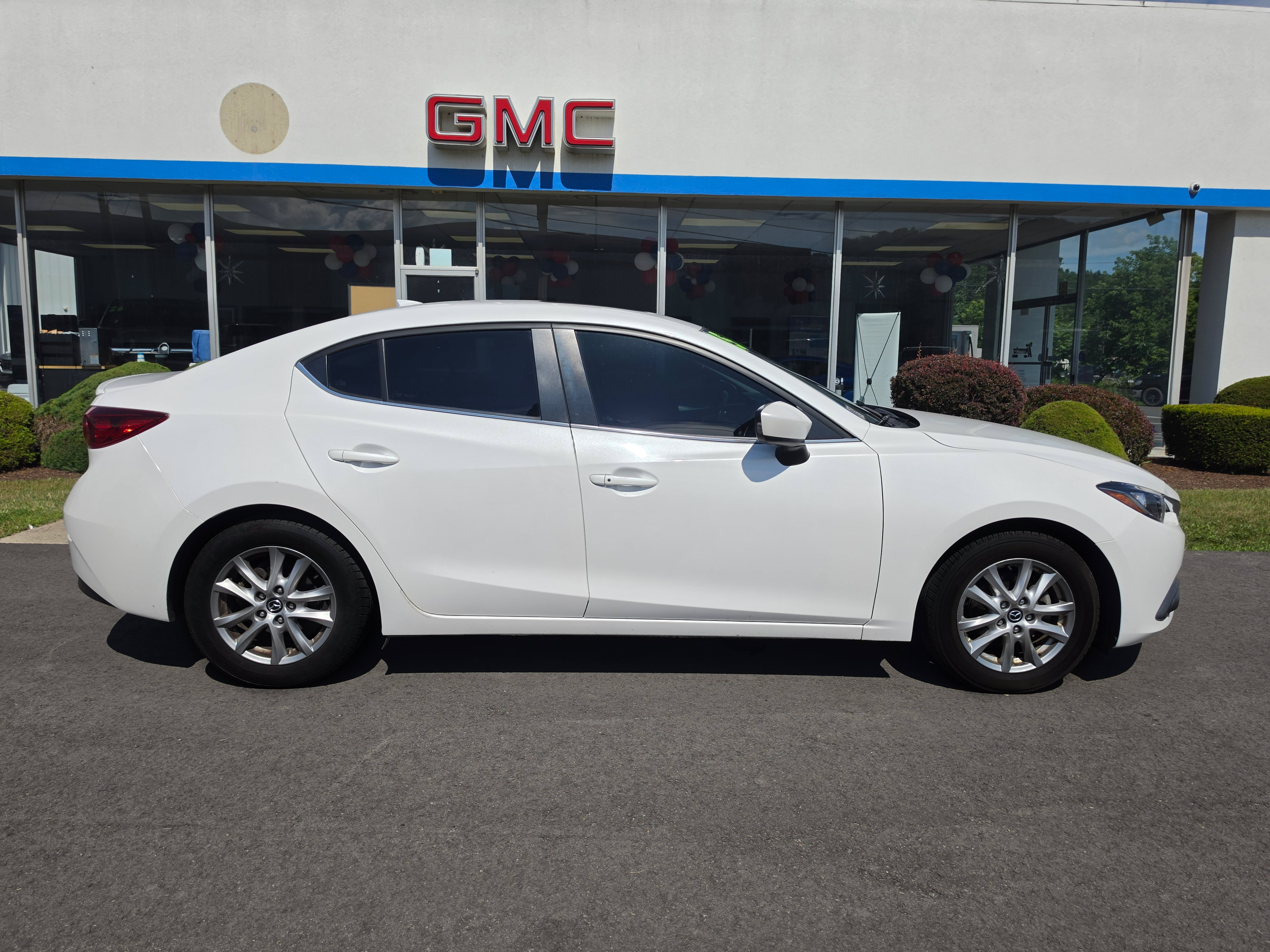 Used 2015 MAZDA MAZDA3 i Touring w/ Technology Package FWD video 2