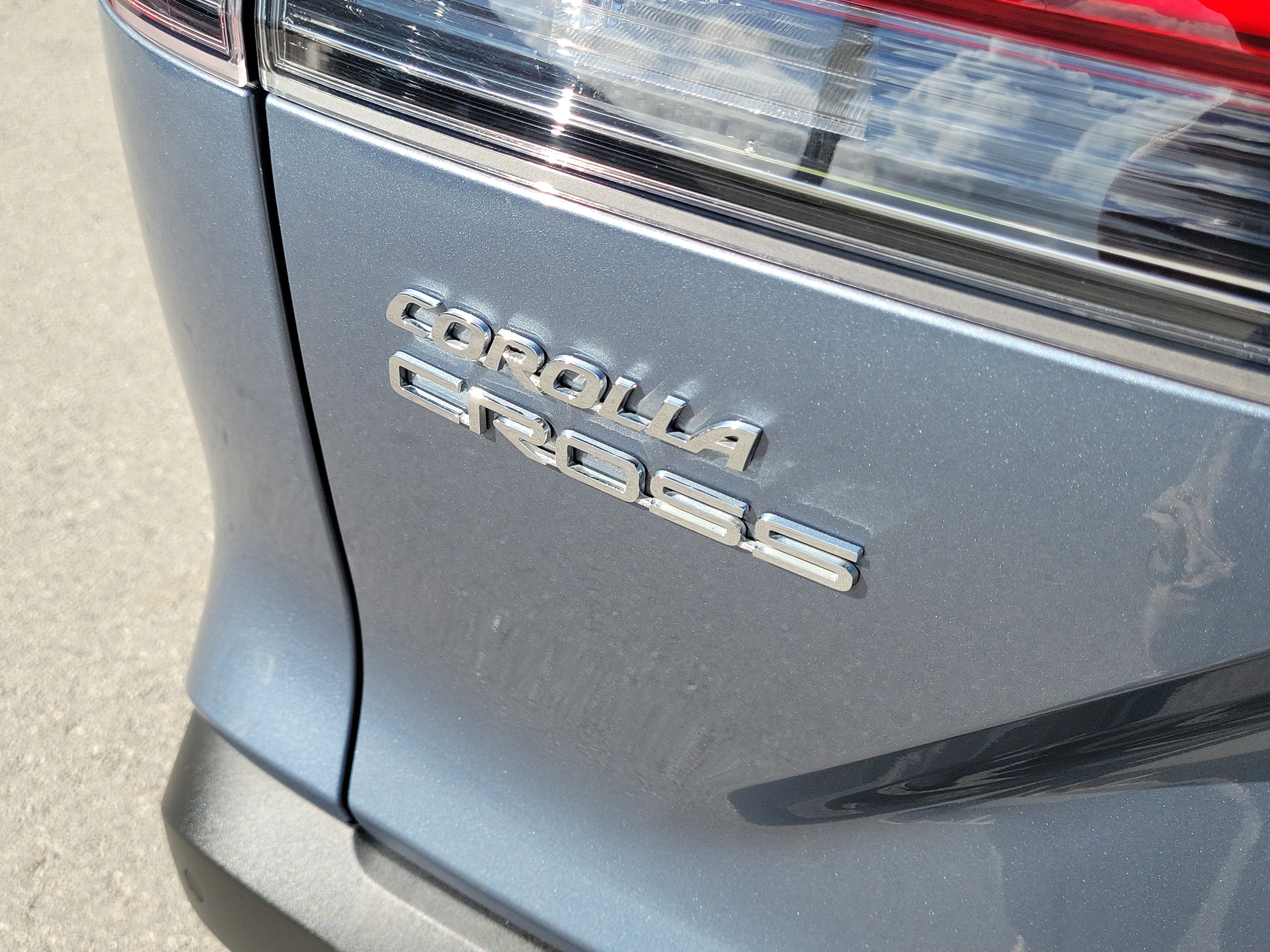 Used 2023 Toyota Corolla Cross XLE image 30