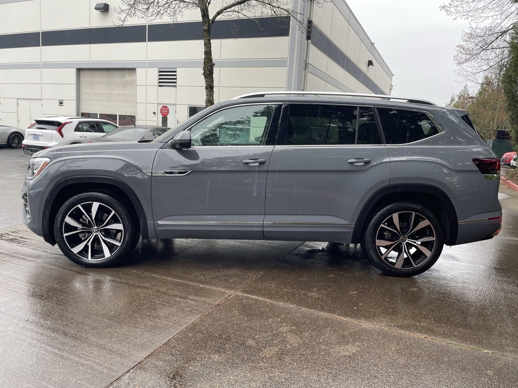 Used 2025 Volkswagen Atlas SEL Premium R-Line image 7
