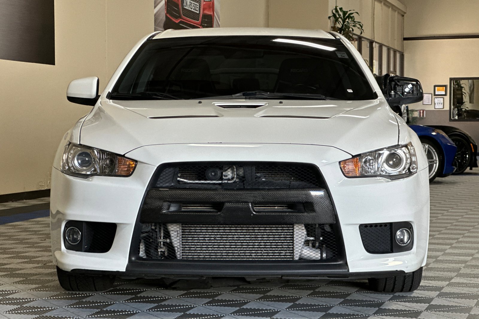 Used 2010 Mitsubishi Lancer Evolution GSR image 9