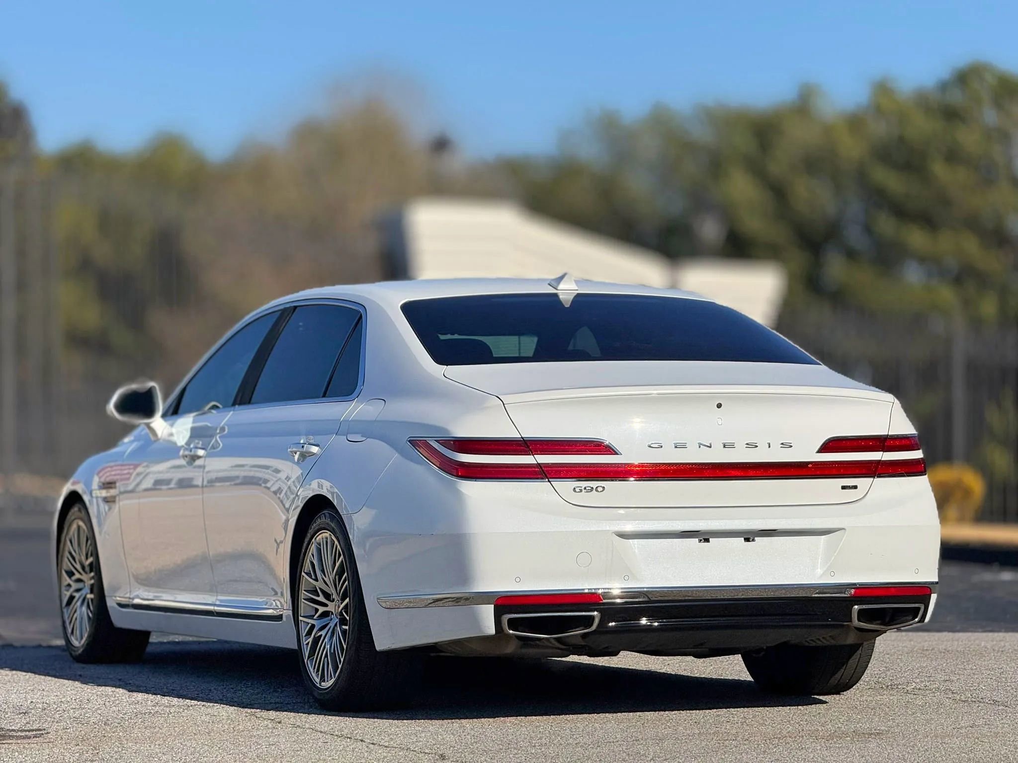 Used 2021 Genesis G90 5.0 Ultimate image 9