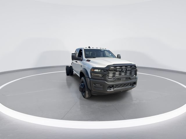 New 2026 RAM 5500 Tradesman AWD/4WD image 3