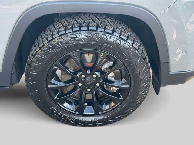 Used 2023 Jeep Cherokee Altitude Lux AWD/4WD image 8