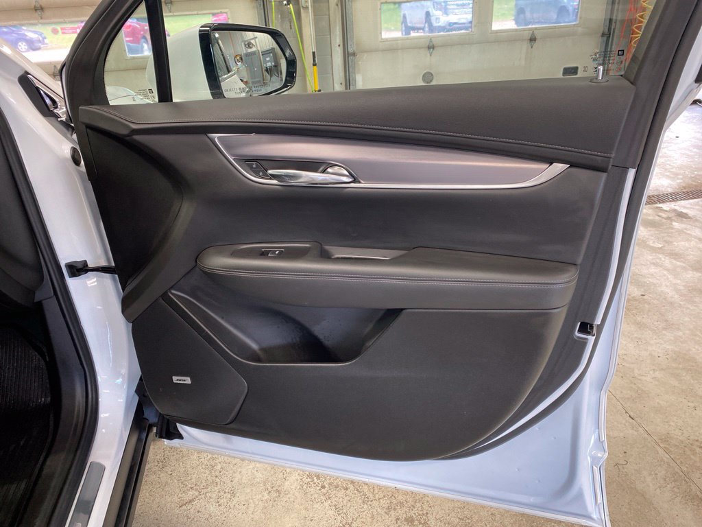 Certified 2024 Cadillac XT6 Luxury w/ LPO, Floor Liner Package AWD/4WD image 22