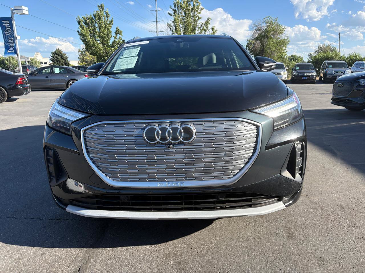 Used 2022 Audi Q4 e-tron quattro Premium Plus w/ Premium Plus AWD/4WD image 2